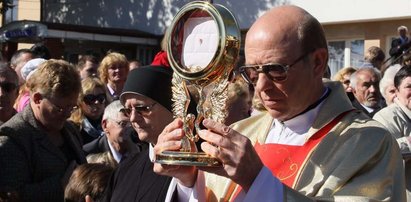 Papież musi uznać cud w Sokółce