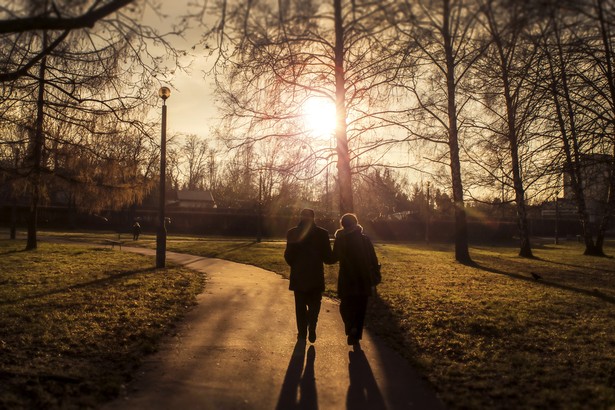 Stulatkowie z Pomorza otrzymują od ZUS-u honorowe świadczenia