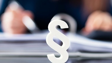 sąd i odwołania darowizny. babcia chciała decydować o wychowywaniu wnuczki, co spotkało się z oporem