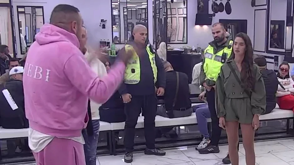 Nikad veći haos Filipa Cara  i Anđele Đuričić: On joj javno zapretio