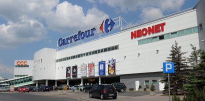 Kolekcja znanego projektanta w Carrefour. Będzie walka?