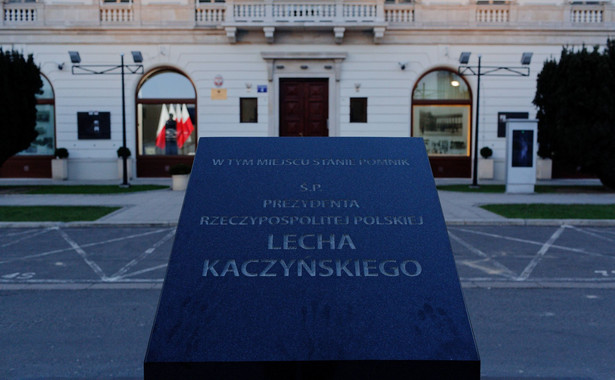 Problemy z budową pomnika Lecha Kaczyńskiego w Warszawie. Suski: Trochę pieniędzy brakuje
