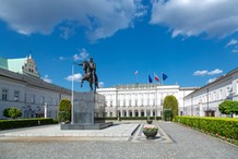 Prezydent powołał nowego członka RPP. Kim jest Marcin Zarzecki?