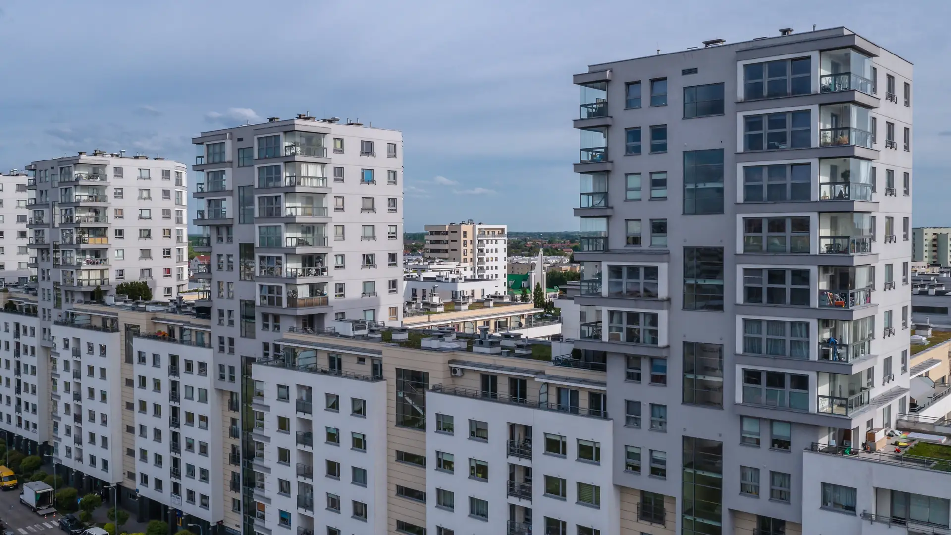 "Kupiłem mieszkanie na bezpieczny kredyt. Czułem, jakbym brał udział w wyścigu" [LIST]