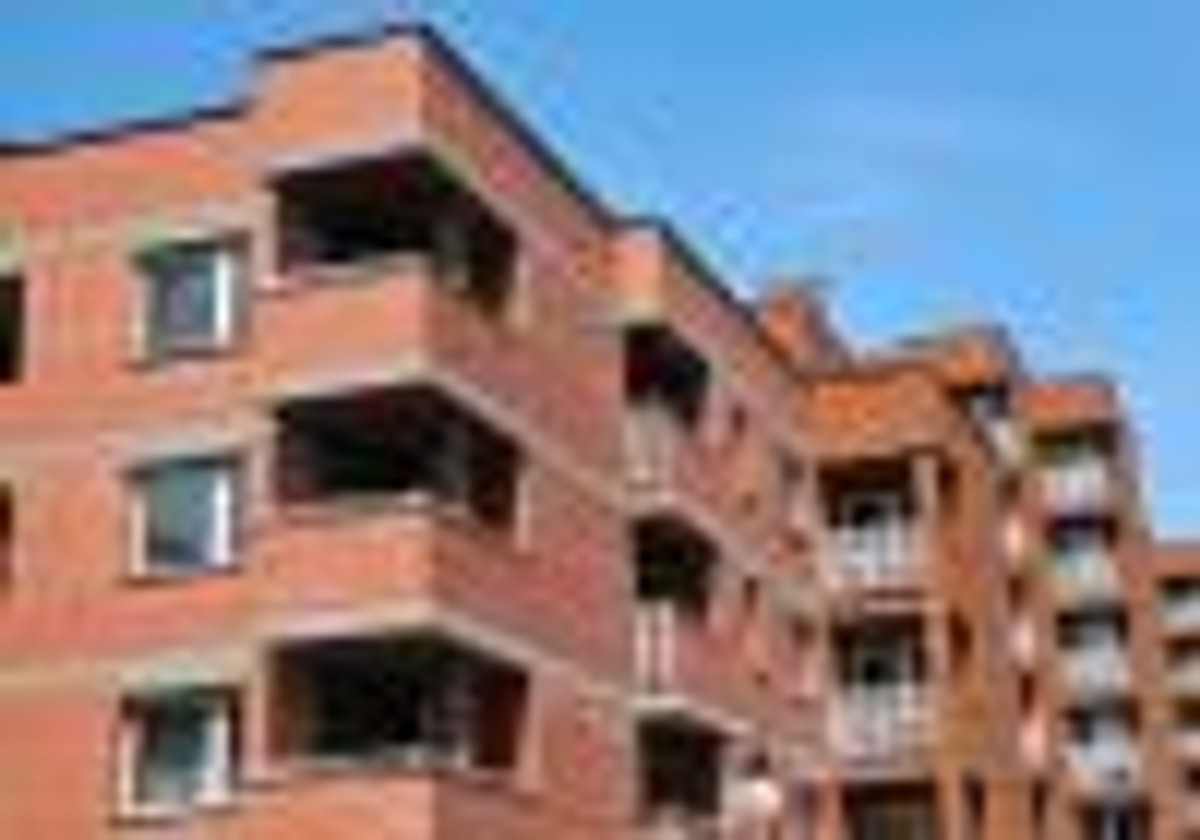 Blok mieszkalny fot. shutterstock.com