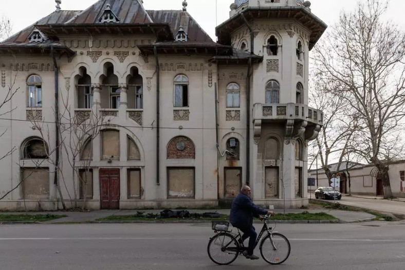 Hotel Emperor Traian din Corrabia