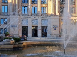 Minister objaśnił podatek od przerzuconych dochodów