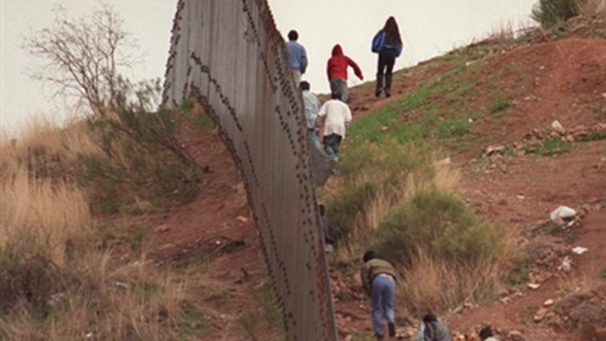 Według informacji podawanych przez niezależne organizacje rządowe, blisko 800 nielegalnych migrantów z Ameryki Południowej i Środkowej co roku ginie bez śladu w Meksyku. W latach 1998-2008 zaginęło aż 60 tys. osób - informuje serwis IPS.