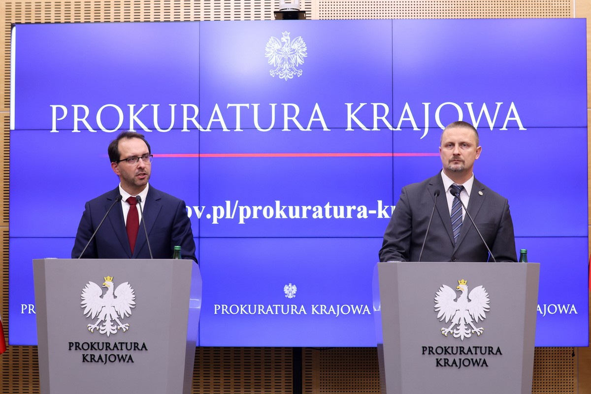 Zastępca Dyrektora Departamentu ds. Przestępczości Zorganizowanej i Korupcji Prokuratury Krajowej Daniel Lerman i pełnomocnik rządu ds. bezpieczeństwa przestrzeni informacyjnej RP Stanisław Żaryn