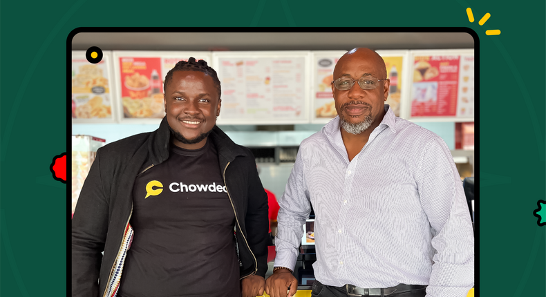 L-R: Femi Aluko and Mr Kofi Abunu at Chicken Republic, Spintex Road, Accra.