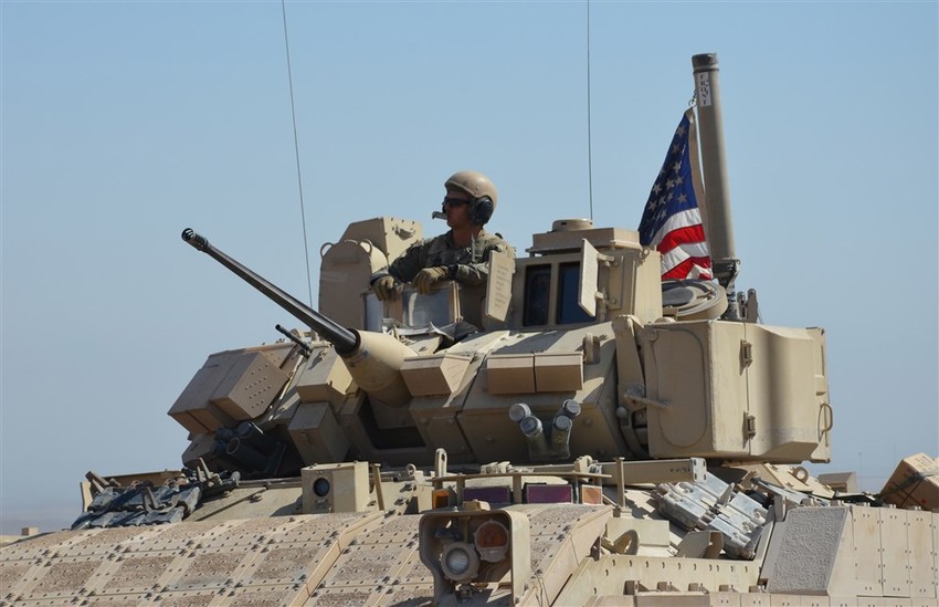 Borbeno vozilo "bredli" na severoistoku Sirije u septembru