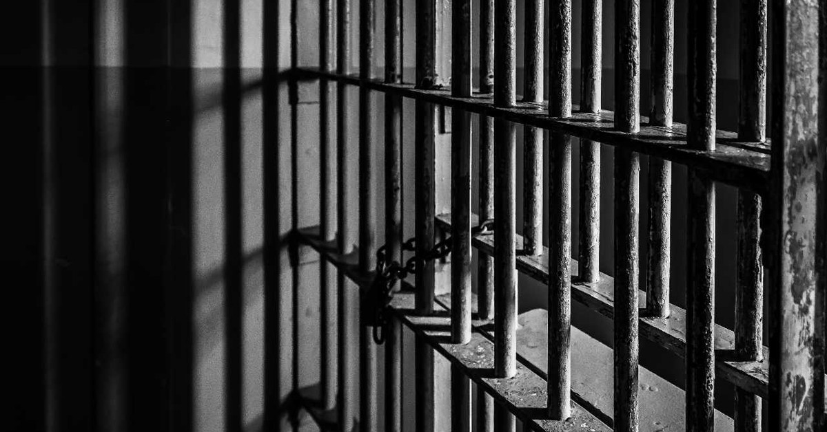 Sprawca znęcania nad żoną i córką nie stosował się do zakazów. Skończył w areszcie