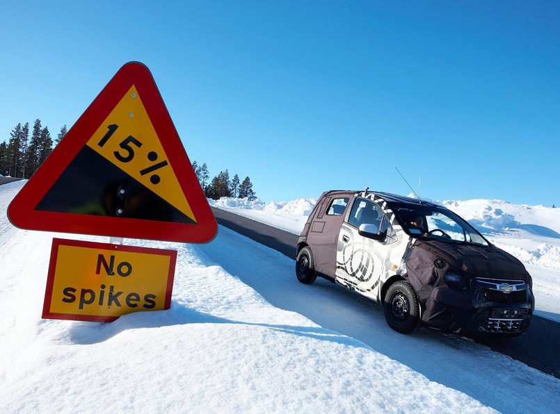 Oto jak torturują nowego, małego Chevroleta