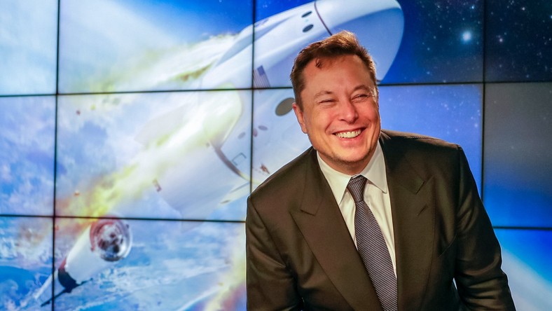 elon musk smiles smiling happy laughing falcon 9 rocket crew dragon spaceship in flight abort test launch january 19 2020 spacex nasa AP_20019650996642