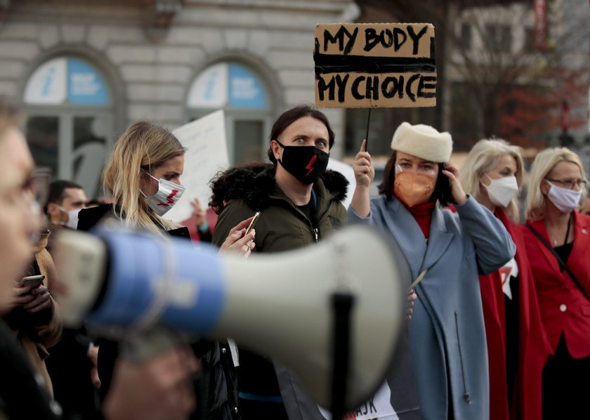 W Parlamencie Europejskim debatowano o prawie do aborcji w Polsce i protestach kobiet