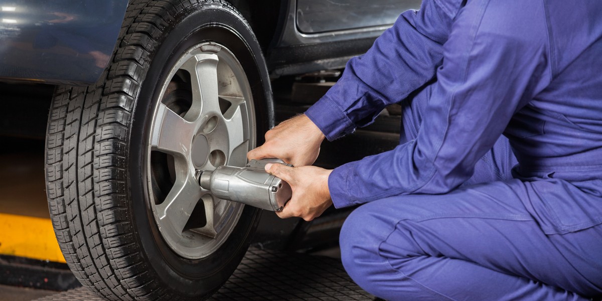 Dziura urwała ci koło? Teraz odszkodowanie zgłosisz online