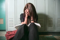 Rodzice opłacają im staże, stancję i dają kieszonkowe. Dorota: czuję, że odstaję