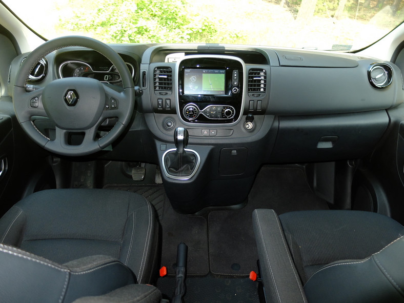 Renault Trafic z zabudową Wavecamper (2021)