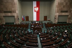 Co dalej z Trybunałem Konstytucyjnym? Sejm przyjął uchwałę