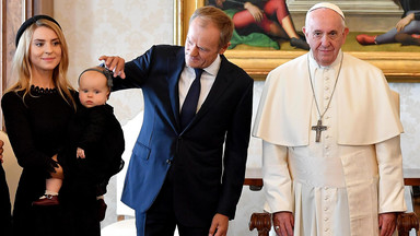 Rodzina Tusków gościła na audiencji u papieża Franciszka. Kasia Tusk pierwszy raz pokazała córkę