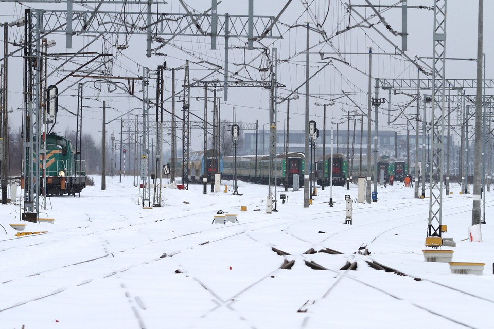 POZNAŃ ZIMA DWORZEC PKP