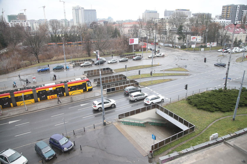 Chcą zasypać przejście podziemne przy Pedecie!