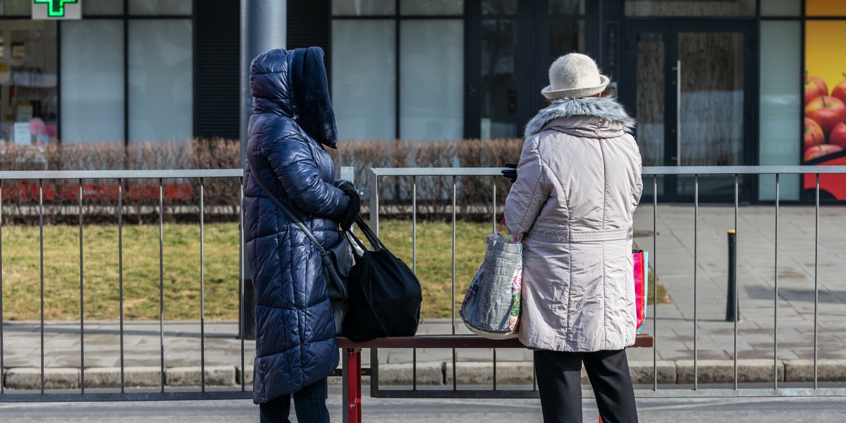 Emeryci jeszcze w tym tygodniu znajdą na swoich kontach łącznie ponad 1,5 mld zł. To kolejna transza wypłat w ramach tzw. czternastki.