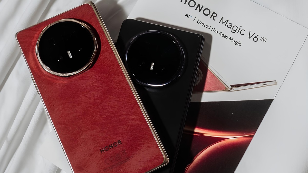 HONOR Magic V6