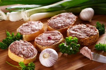 Nébih: több májkrém címkéje nem fedi a valóságot