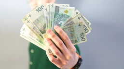 seniorzy z tych roczników dostaną 6000 zł miesięcznie w 2025 roku! wystarczy spełnić jeden warunek trzeba spełnić tylko jeden warunek zus krus gov