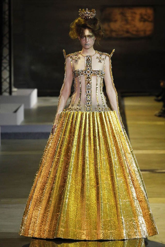 Top 6 momentum a francia couture hétről