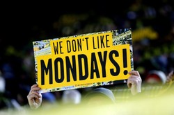 Liga niemiecka: Kibice Borussii zbojkotowali mecz. "Nie lubimy poniedziałków"