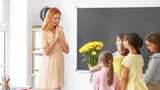Biżuteria dla wychowawczyni? Po 100 zł od ucznia na prezent na koniec roku