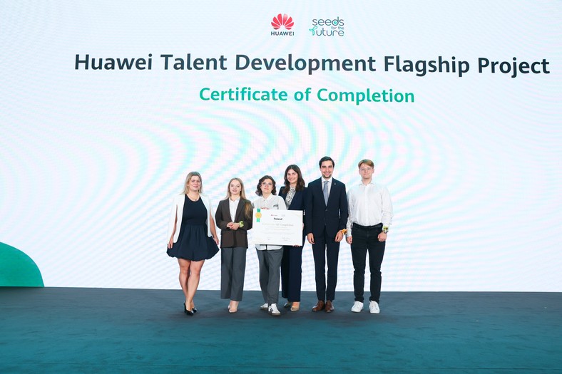 Huawei Seeds for the Future: studenci z Polski w technologicznym sercu Chin