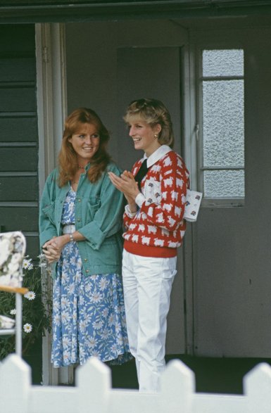 Księżna Diana i Sarah Ferguson w 1983 r.