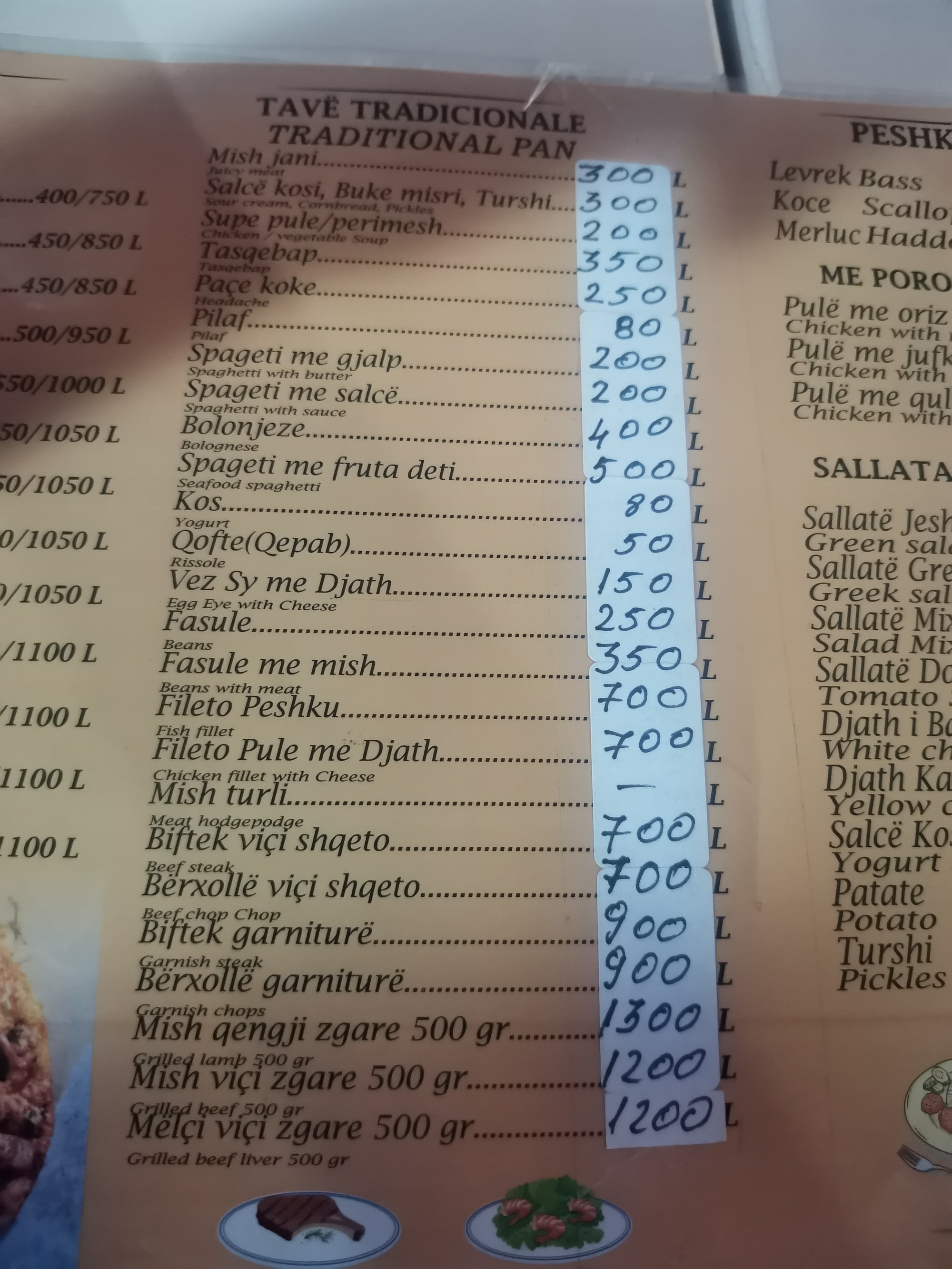 Števo sa na ceny v Albánsku vôbec nesťažoval.