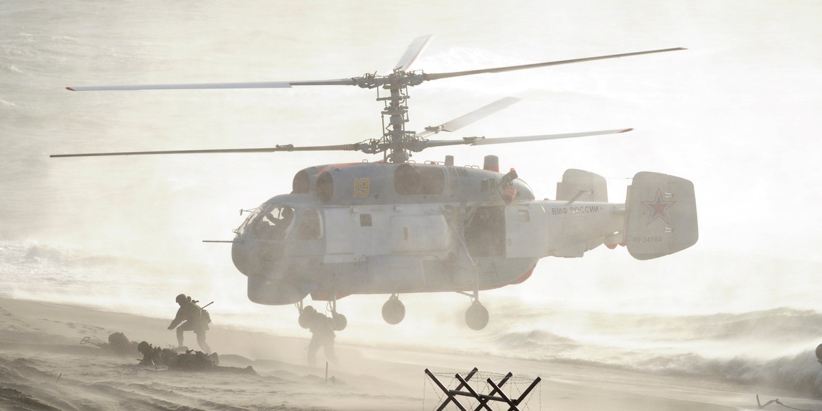 Servicemen take part in the joint war games Zapad-2013 (West-2013), attended by Russian President Vladimir Putin and President of Belarus Alexander Lukashenko, at the Khmelevka range on Russia's Baltic Sea in the Kaliningrad Region, September 26, 2013.