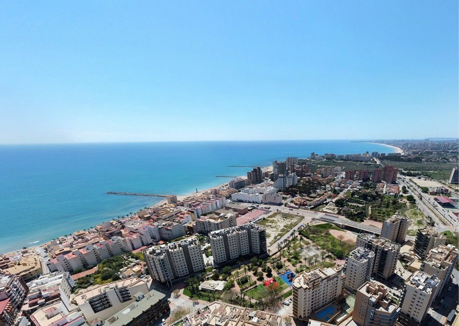 Alicante to także raj dla amatorów plażowania — Hiszpania jest krajem o największej ilości Błękitnych Flag (590 sztuk). Fot. Materiał Partnera