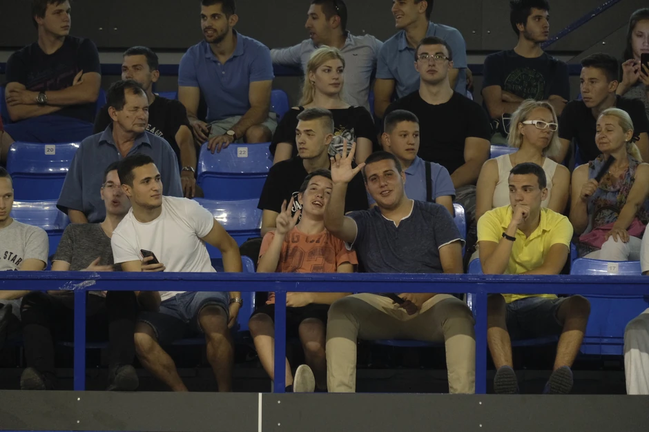 Oni su došli da slušaju predavanje kontroverznog Miroljuba Petrovića