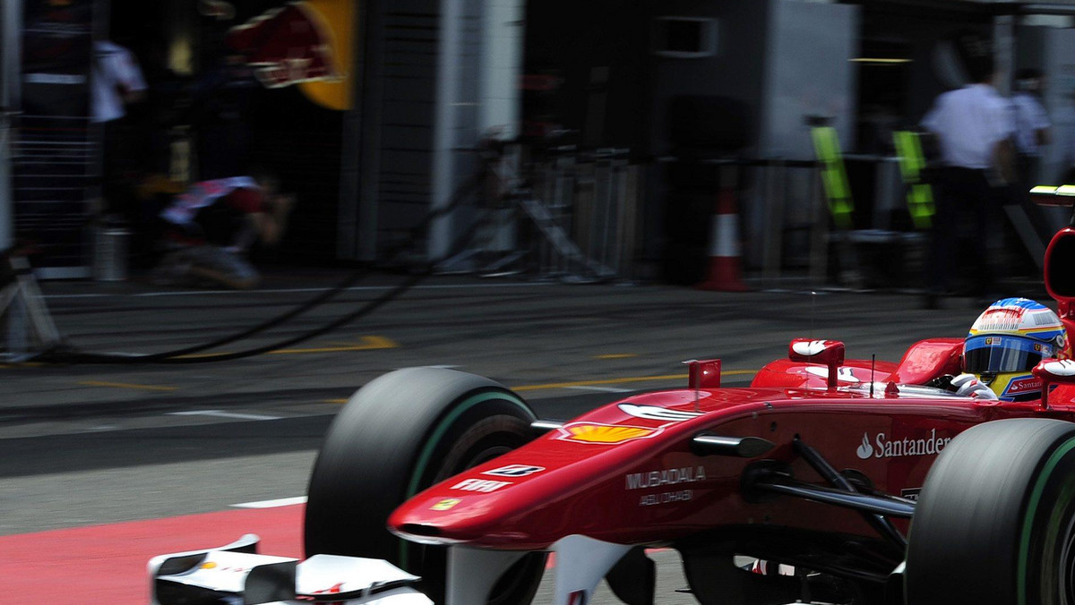 Szef zespołu Ferrari, Stefano Domenicalli stwierdził, że kara dla Fernando Alonso była bardzo dotkliwa. Ekipa Ferrari nie zdobyła żadnego punktu podczas GP Wielkiej Brytanii.