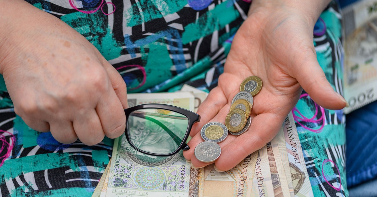 Renta wdowia 2025: ZUS odrzucił już 86 tys. wniosków. Kto i dlaczego nie dostanie pieniędzy?