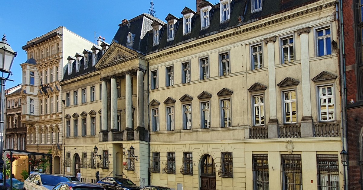 Powrót na rynek po sześciu latach. Okazała rezydencja we Wrocławiu znów na sprzedaż