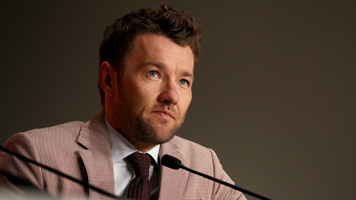 Joel Edgerton swoim reżyserskim debiutem "The Gift" potwierdził, że sprawnie radzi sobie także za kamerą. Teraz zabiera się za kolejny projekt. Aktor znany z takich filmów jak "Wojownik" czy "Loving" wyreżyseruje adaptację pamiętnika "Boy Erased". W główną rolę ma wcielić się nominowany do Oscara za film "Manchester by the Sea" Lucas Hedges.