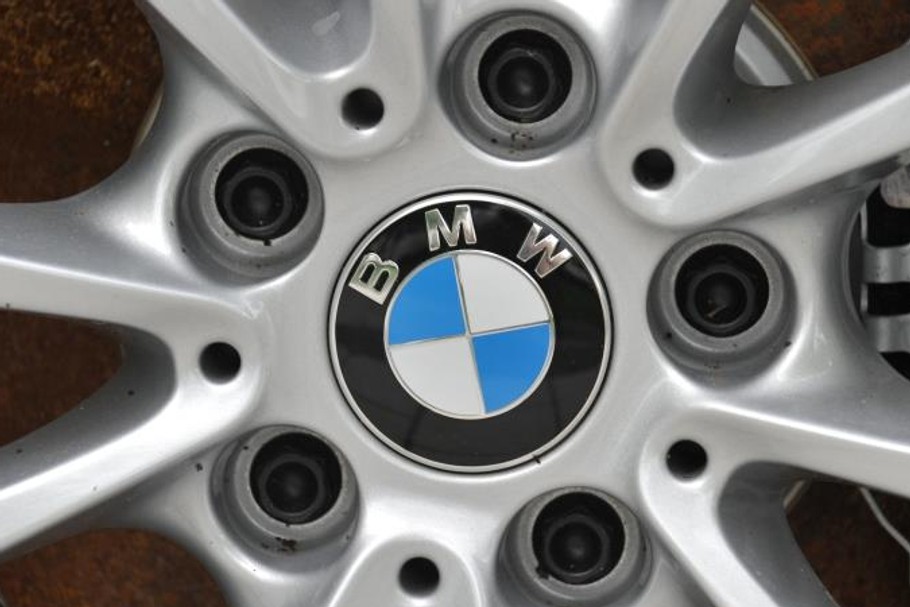 bmw logo