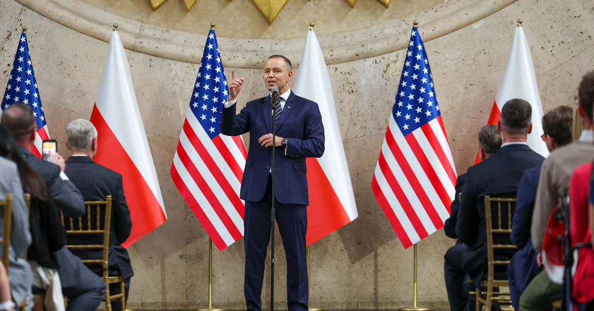 Nietypowe zachowanie Karola Nawrockiego. Potrzebna była pomoc