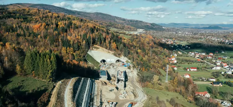 Przebito pierwszą z czterech naw budowanych tuneli na drodze S1