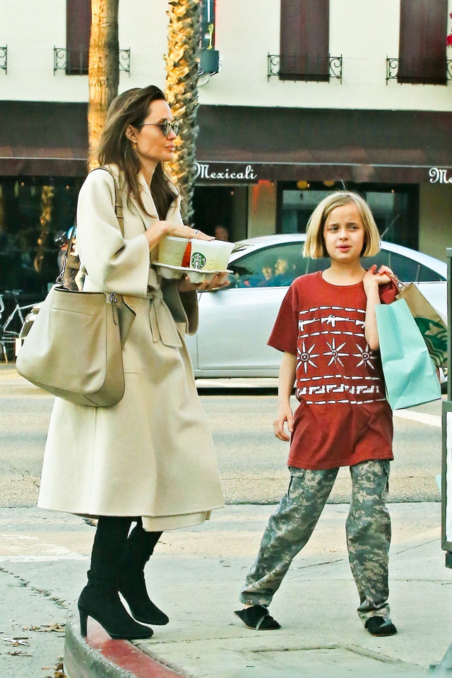 Angelina Jolie z córkami