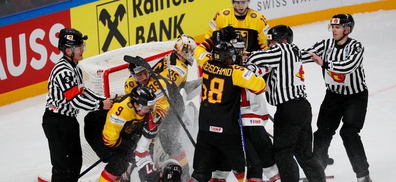 Faworyci zawiedli. Zaskakujące porażki Kanady i Rosji na MŚ w hokeju