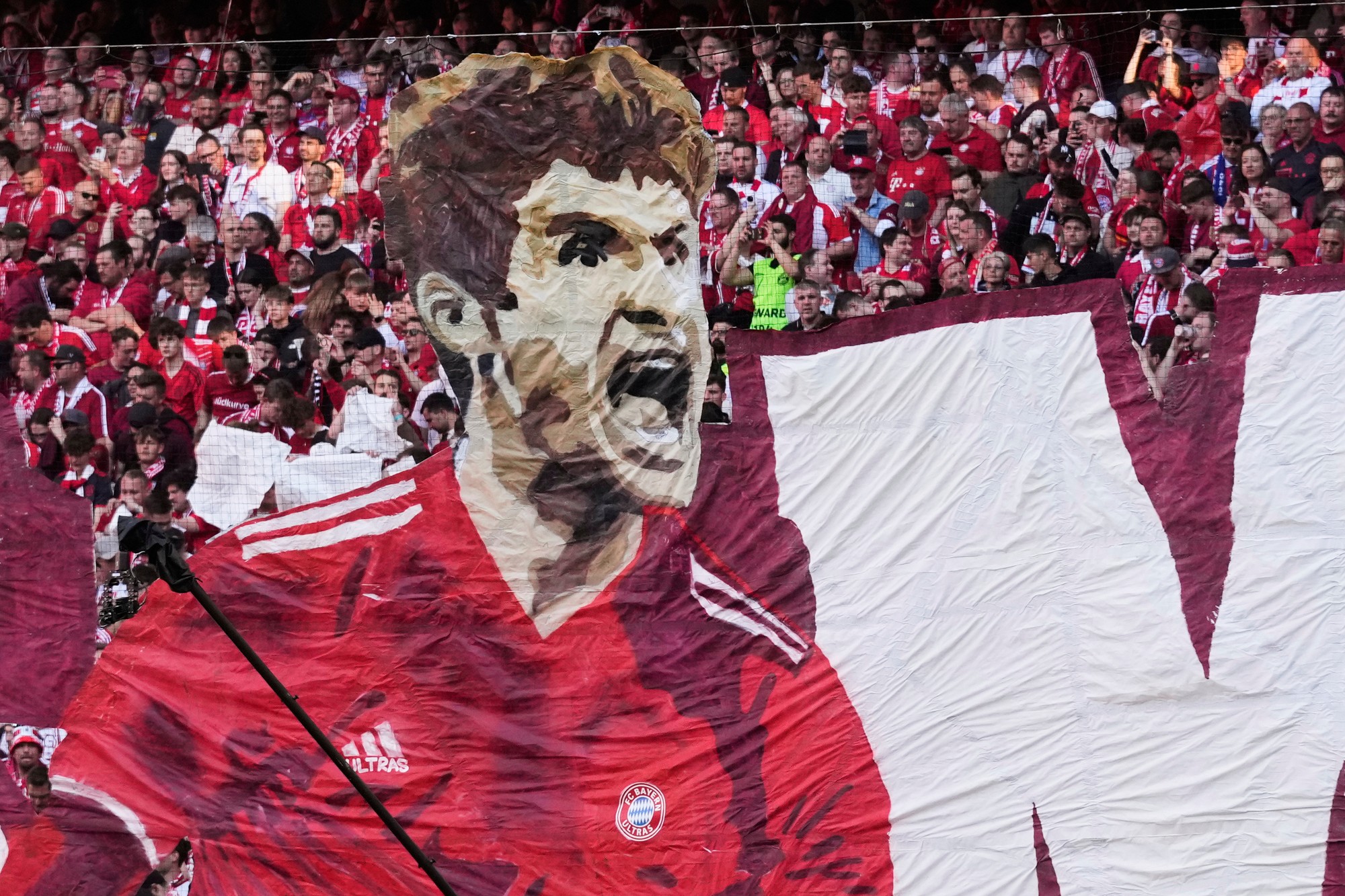 Thomas Müller sa po 25 rokoch lúčil s Mníchovom. 