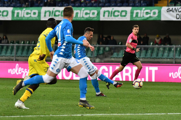 Milik strzelił gola po podaniu Zielińskiego. Napoli wbiło gwóźdź do trumny drużyny Stępińskiego i Jaroszyńskiego [WIDEO]